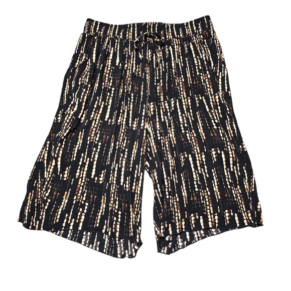 NEW Torrid 1X Gauze Culotte Shorts Black Brown Print Smocked Waist Plus Size 1X - Picture 1 of 9